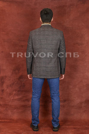 KAV_0107_resized (1)